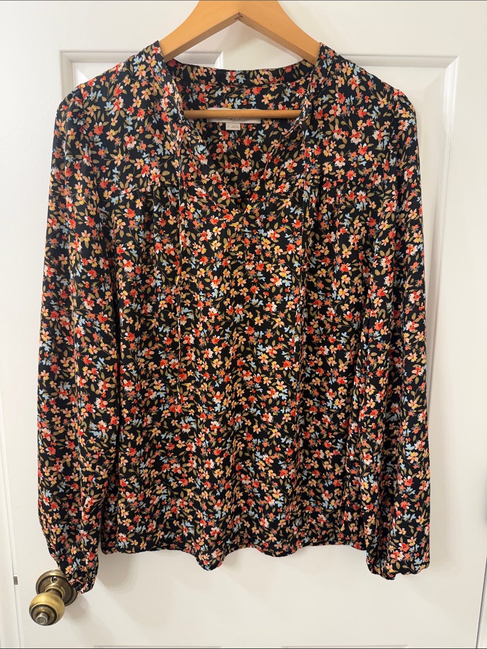 LOFT Black Floral Long-Sleeve V-Neck Blouse